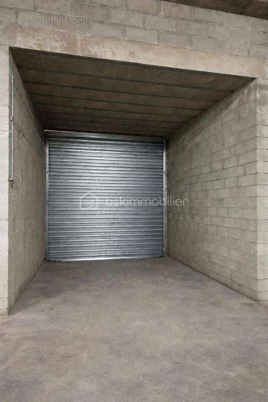 Rare à athis-mons – 640 m² – 7,15 m de hauteur – accès pl – rer c/d à 3 min - photo 3