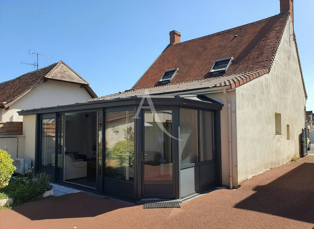 Maison à SAINT-ROMAIN-SUR-CHER