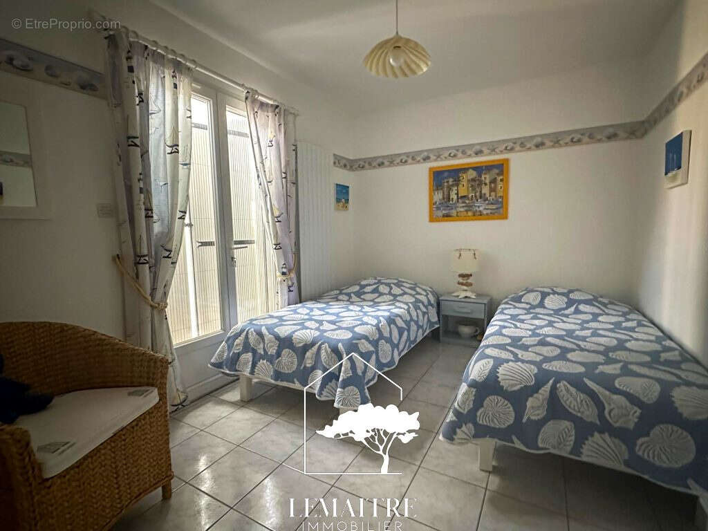 Au calme, maison plain pied 4 chambres + jardin d'hiver, piscine et garage ! - photo 16
