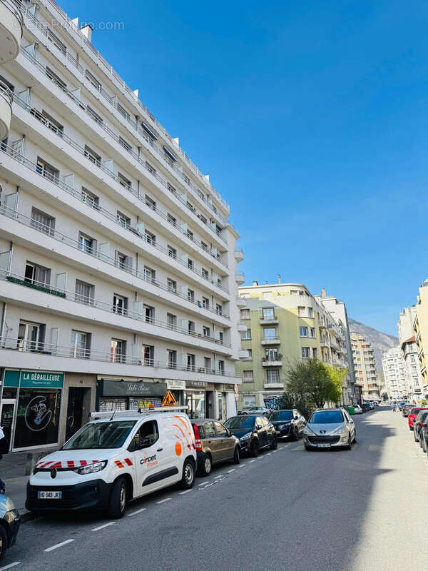 Appartement à GRENOBLE
