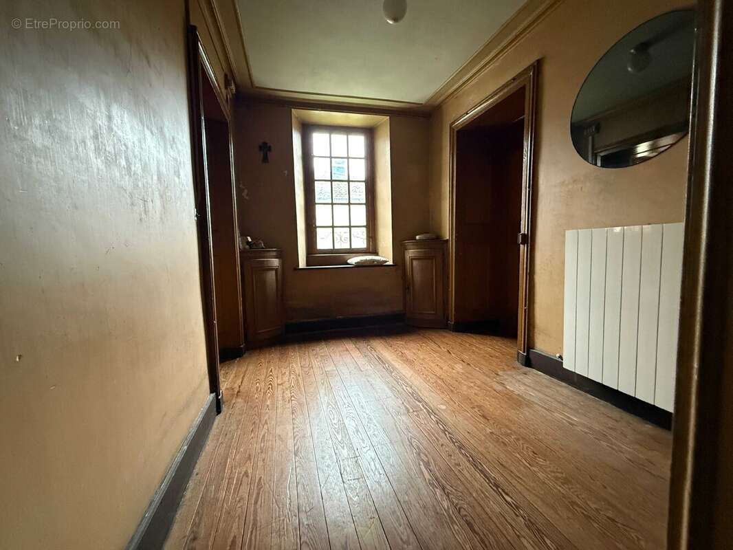 Maison à MONTHUREUX-SUR-SAONE