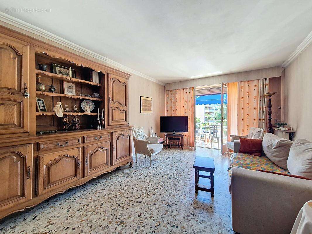 Appartement à LE CANNET