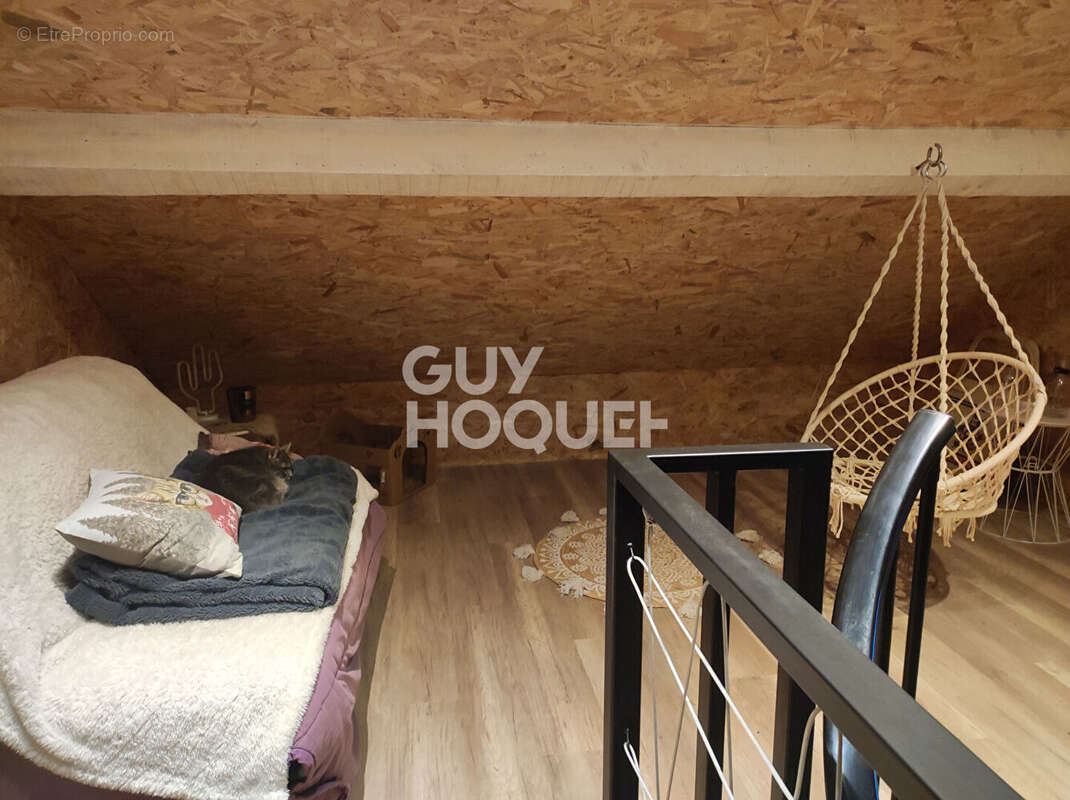 Maison à SAINTE-AGATHE-LA-BOUTERESSE