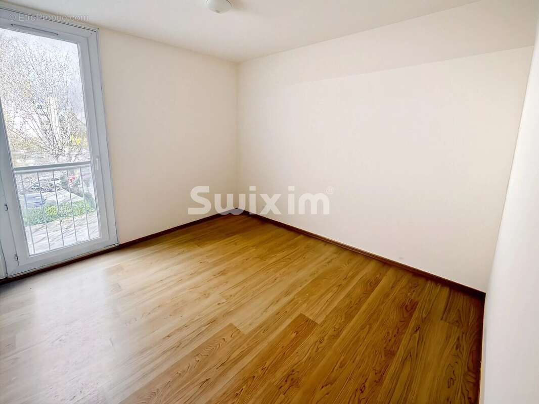 Appartement à PIERRELATTE