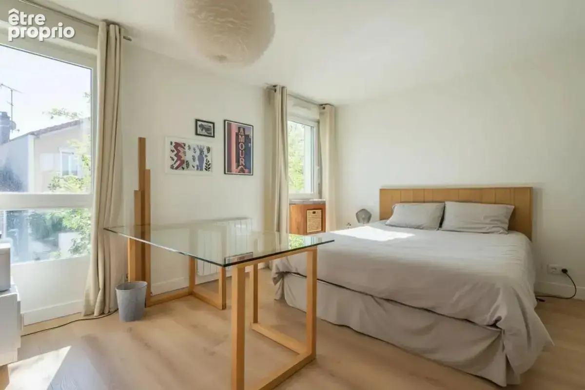 Beau 3 pièces 85 m², grand séjour, balcon, cave + parking - photo 8