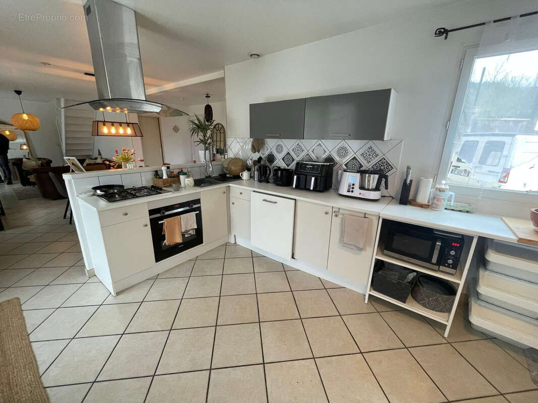 Maison à SAUVETERRE