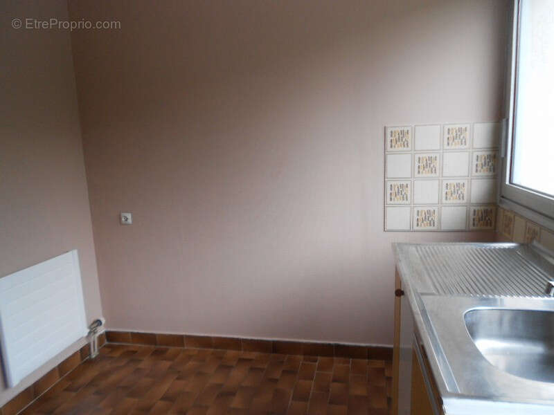 Appartement à VAUX-LE-PENIL