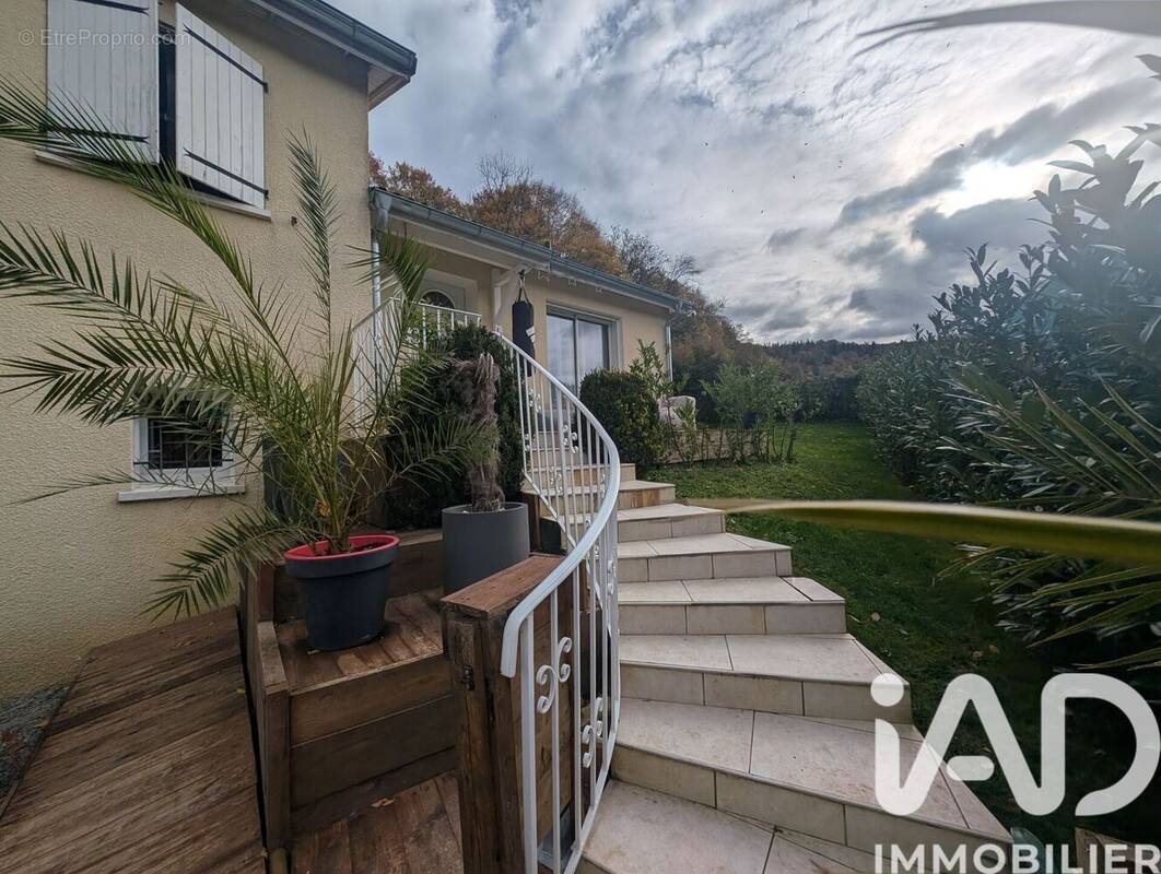 Photo 1 - Maison à OYONNAX