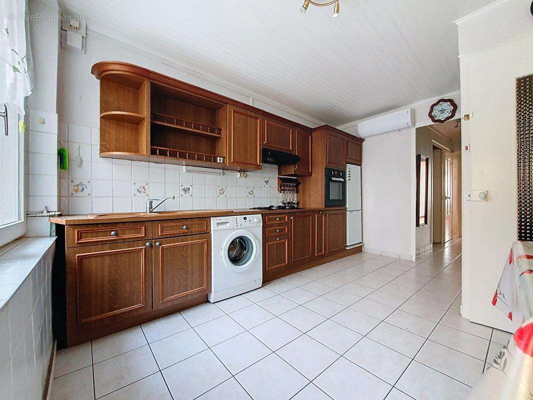 Maison à SAINT-SYMPHORIEN-D'OZON