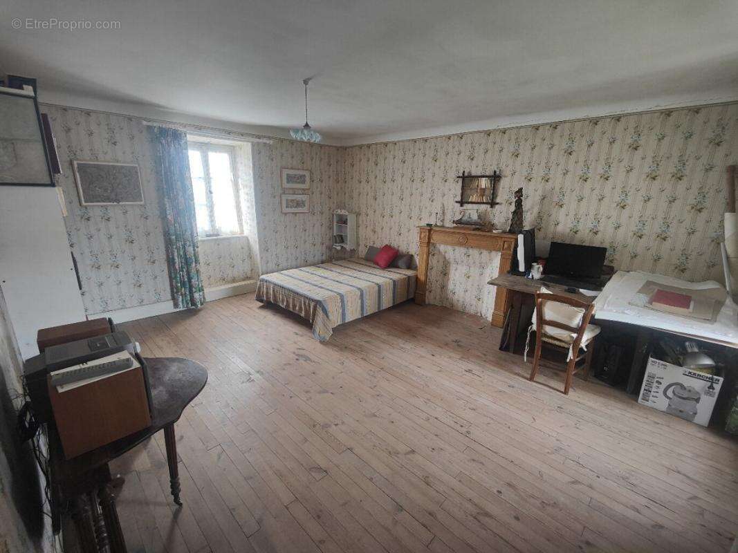Maison à SAUVETERRE-DE-ROUERGUE