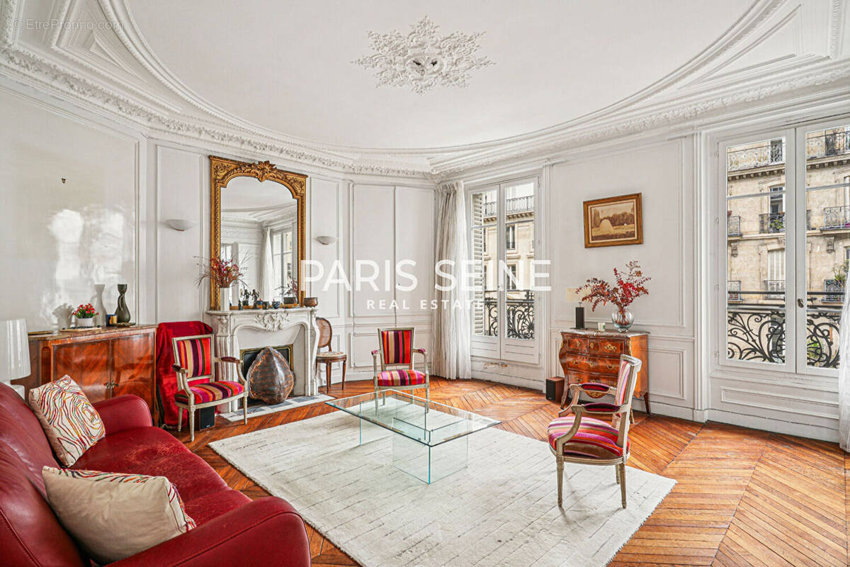 Appartement à PARIS-6E