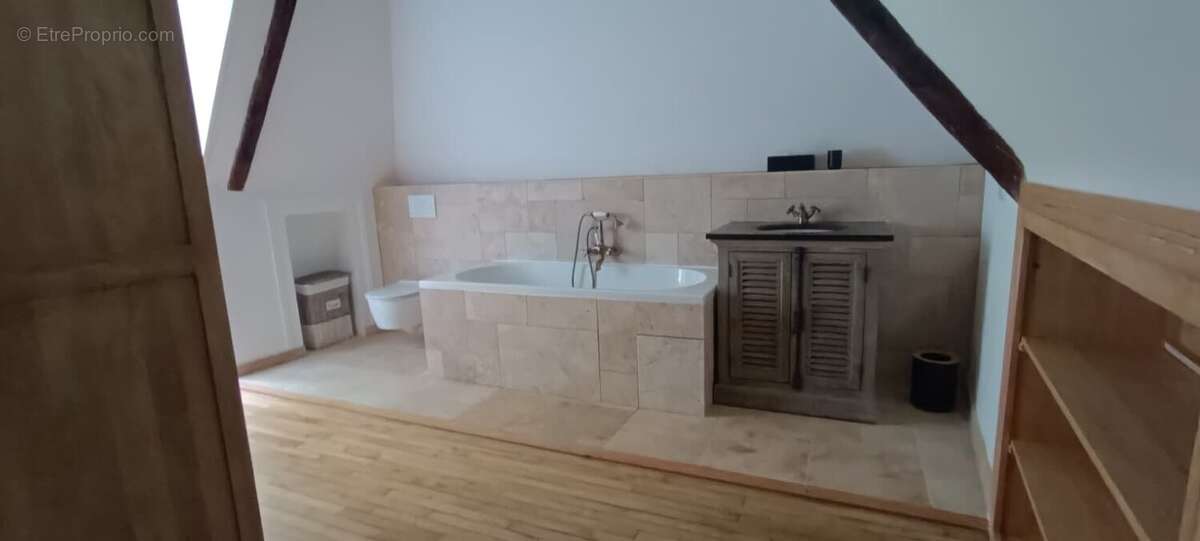 Maison à CENAC-ET-SAINT-JULIEN