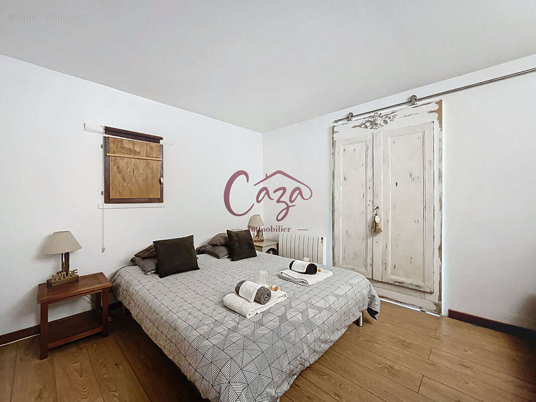 Maison à CAMBLANES-ET-MEYNAC