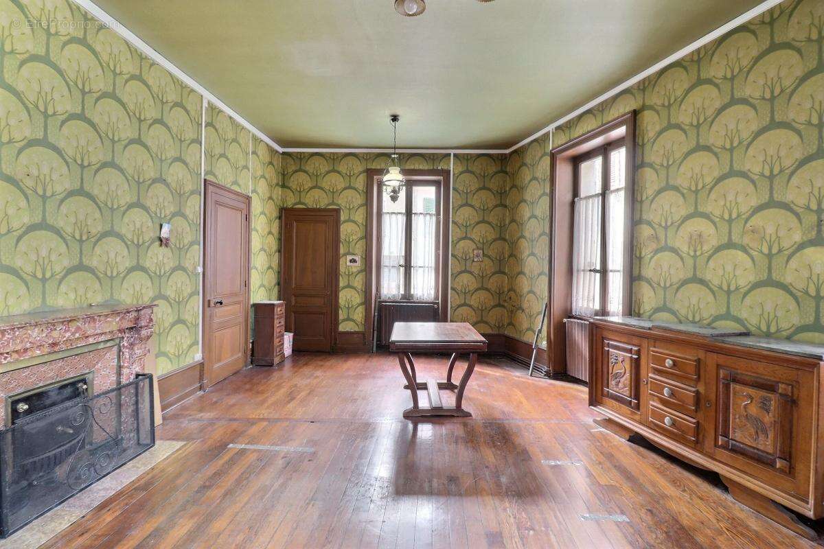 Maison à SAINT-GENIX-SUR-GUIERS