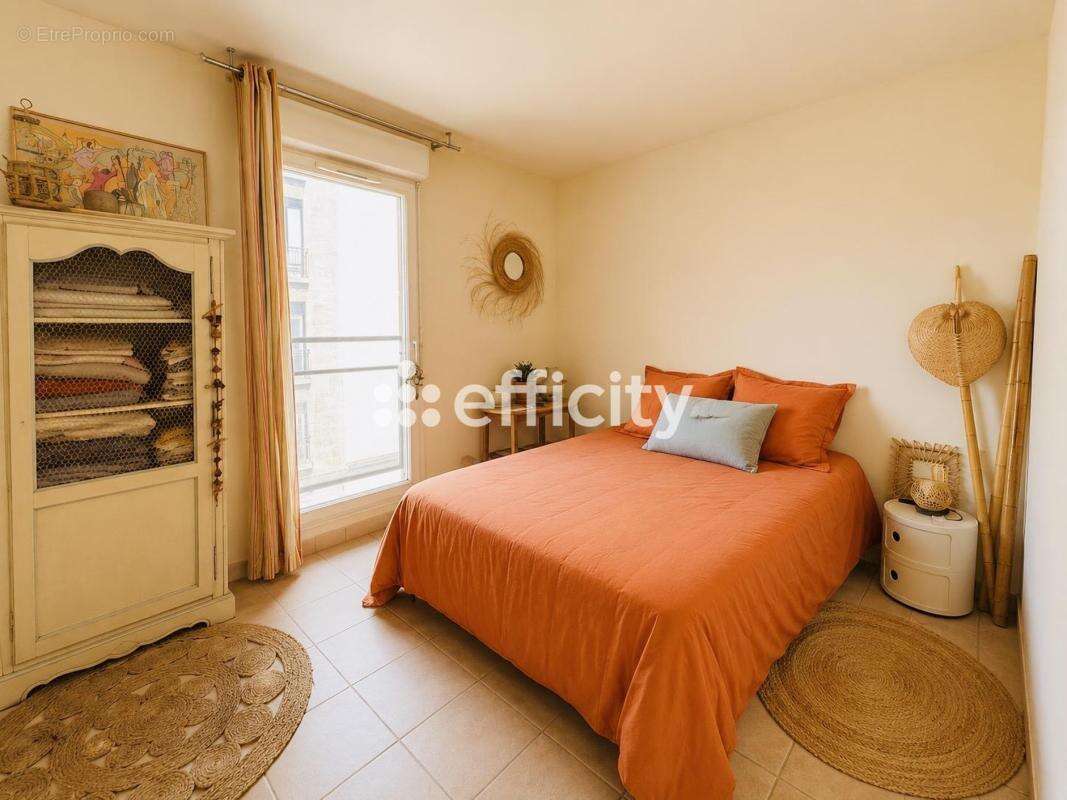 Appartement à MARSEILLE-6E