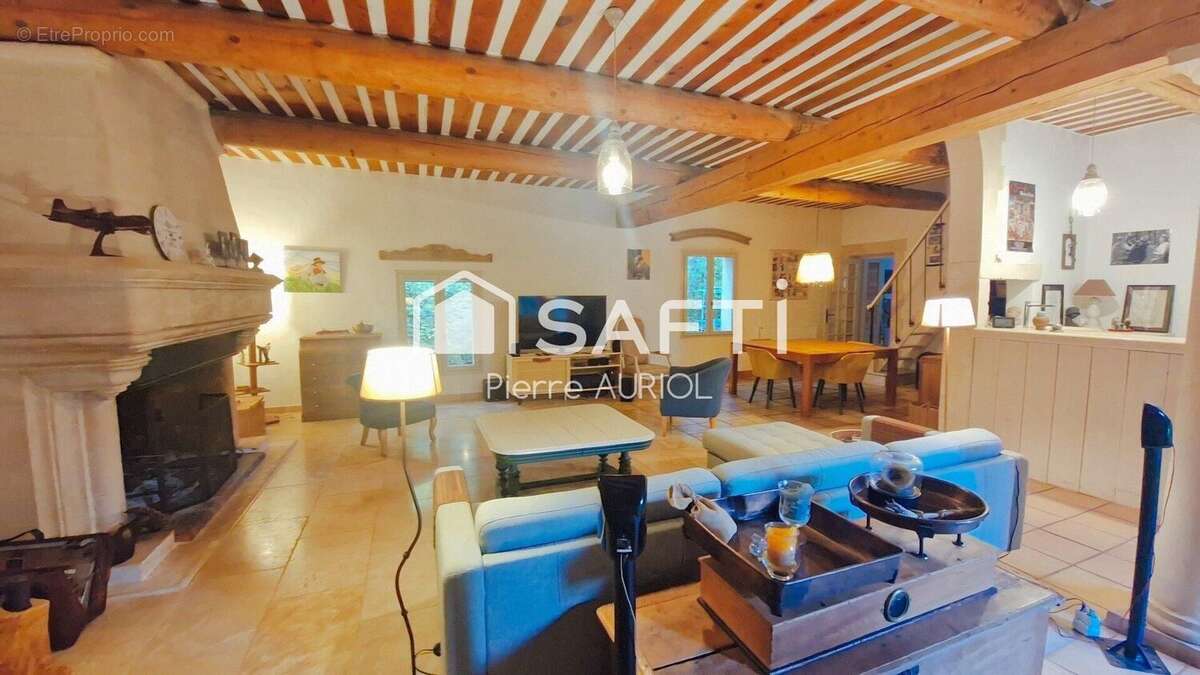 Photo 9 - Maison à MENERBES