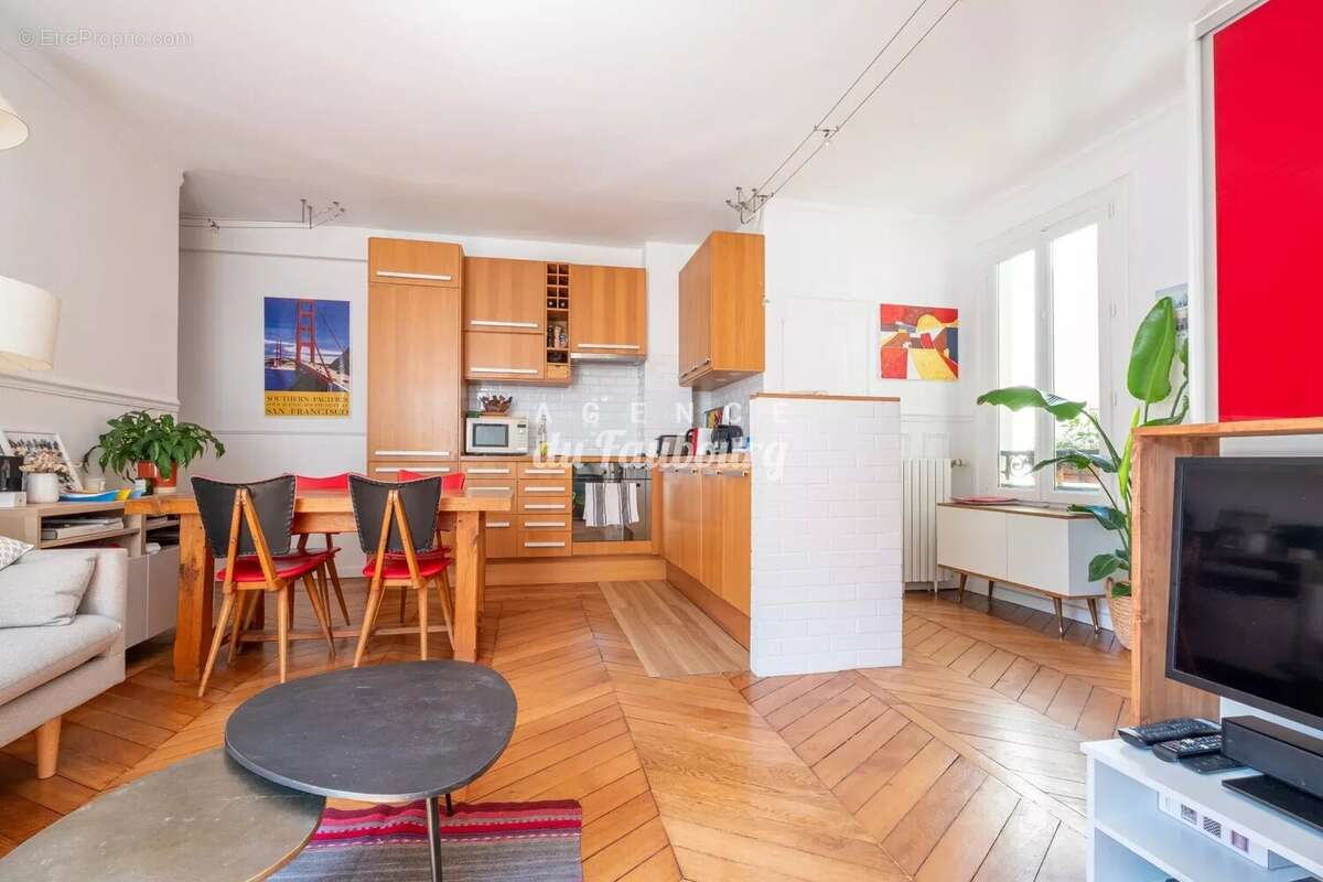 Appartement à PARIS-10E