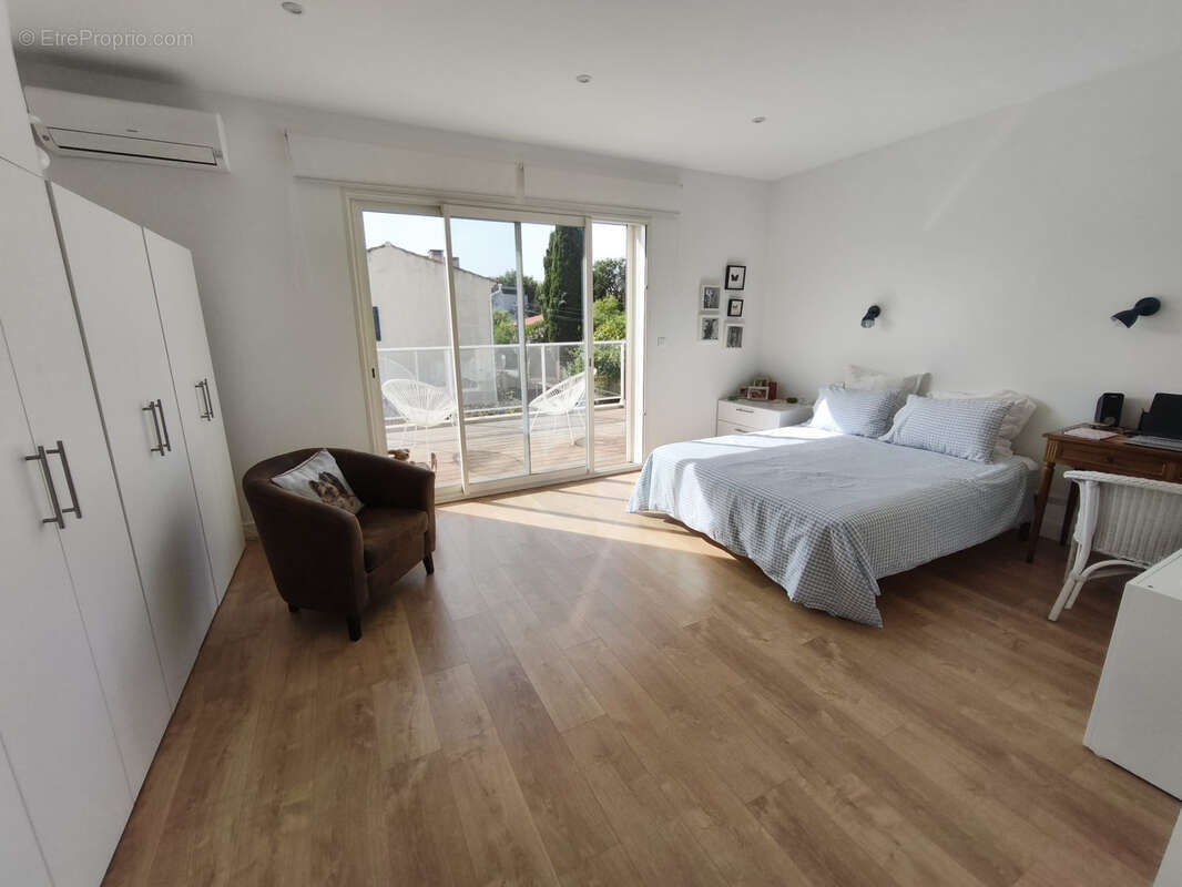 Maison à SIX-FOURS-LES-PLAGES