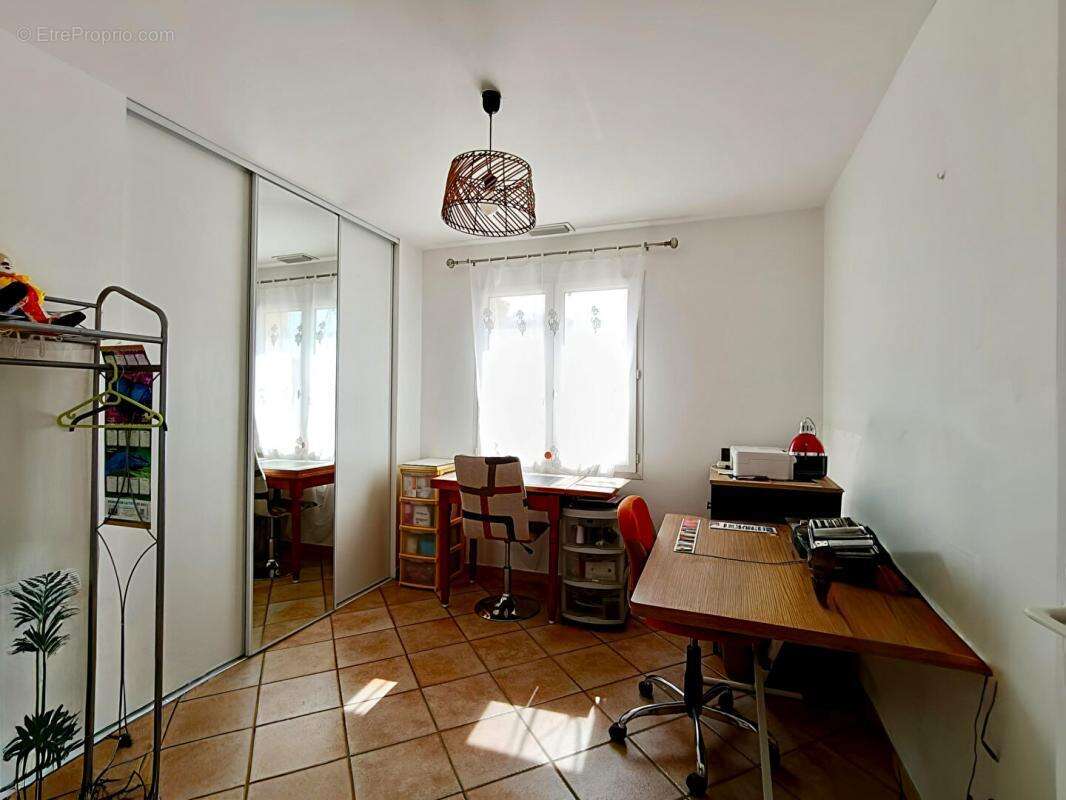 Maison à SAINTE-LIVRADE-SUR-LOT