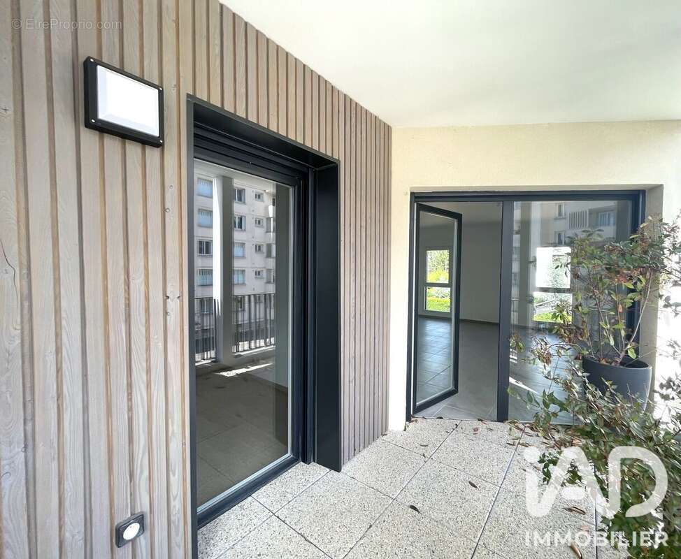 Appartement 72 m² à Francheville  - photo 2