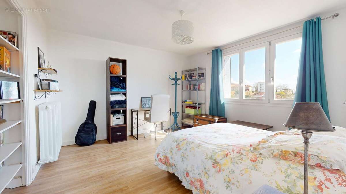 Appartement à LYON-5E