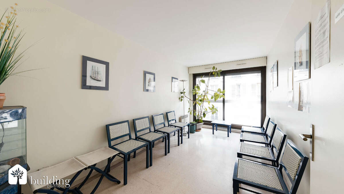 Levallois-Perret Mairie - Appartement 3 pièces avec balcons de 77 m² - photo 3