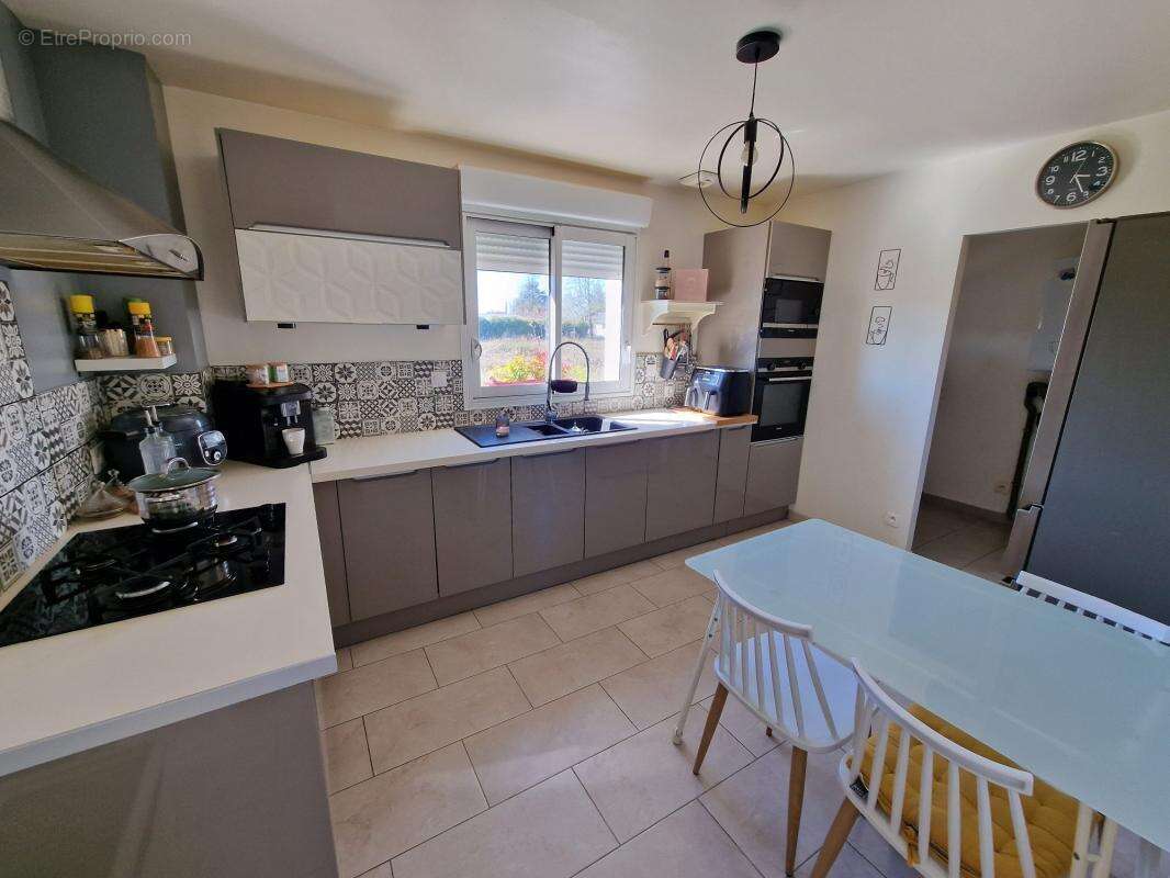 Maison à SAINT-JACQUES-SUR-DARNETAL