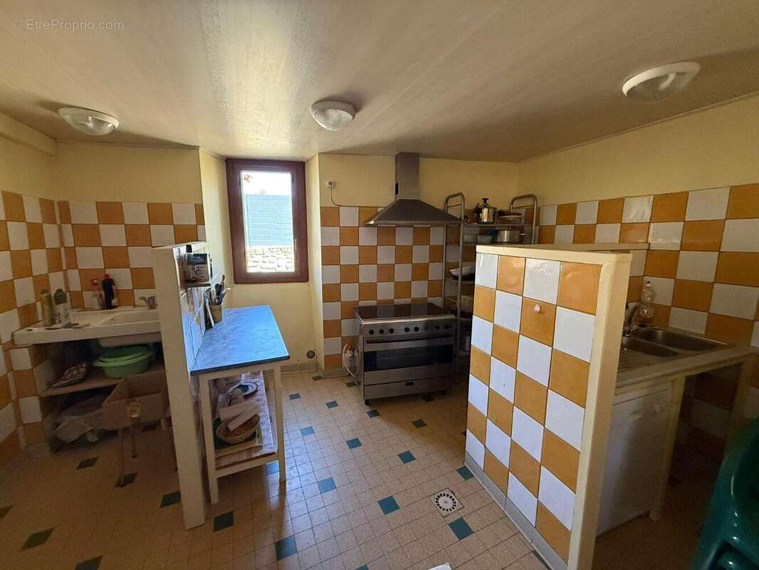   - Maison à FABRAS