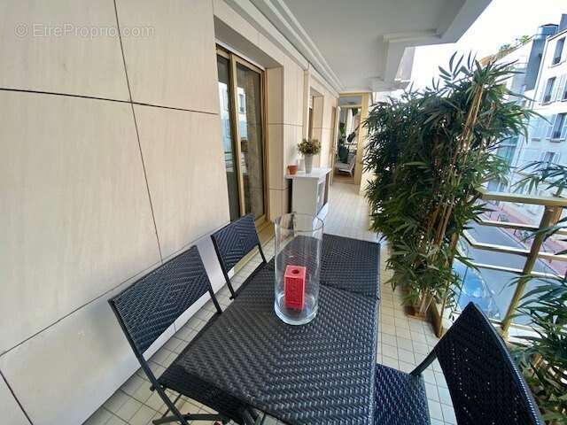 Appartement à LEVALLOIS-PERRET