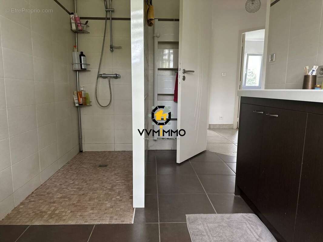 Maison à AIGREFEUILLE-SUR-MAINE