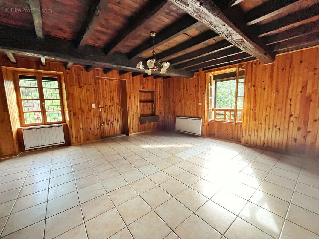 Maison en forêt a 15 minutes du lac des sapins - photo 8