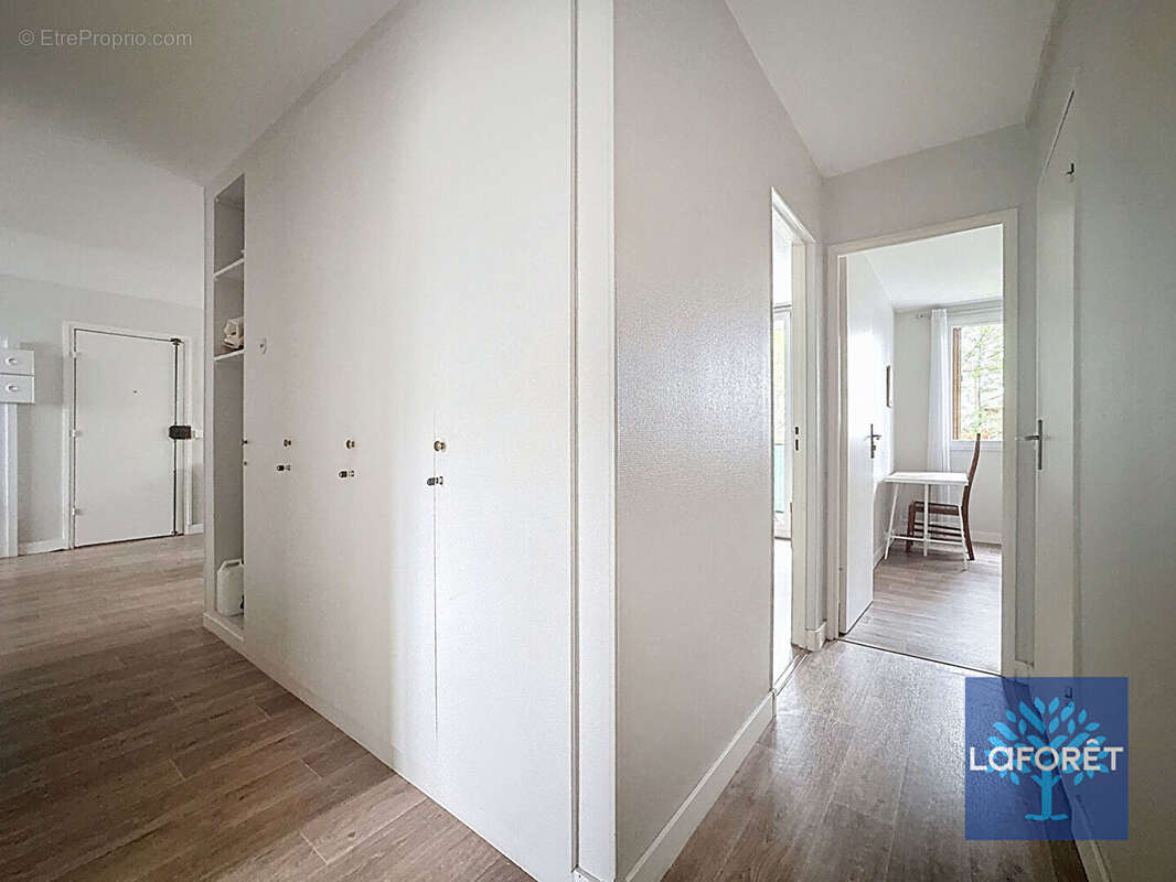 Appartement à CHILLY-MAZARIN