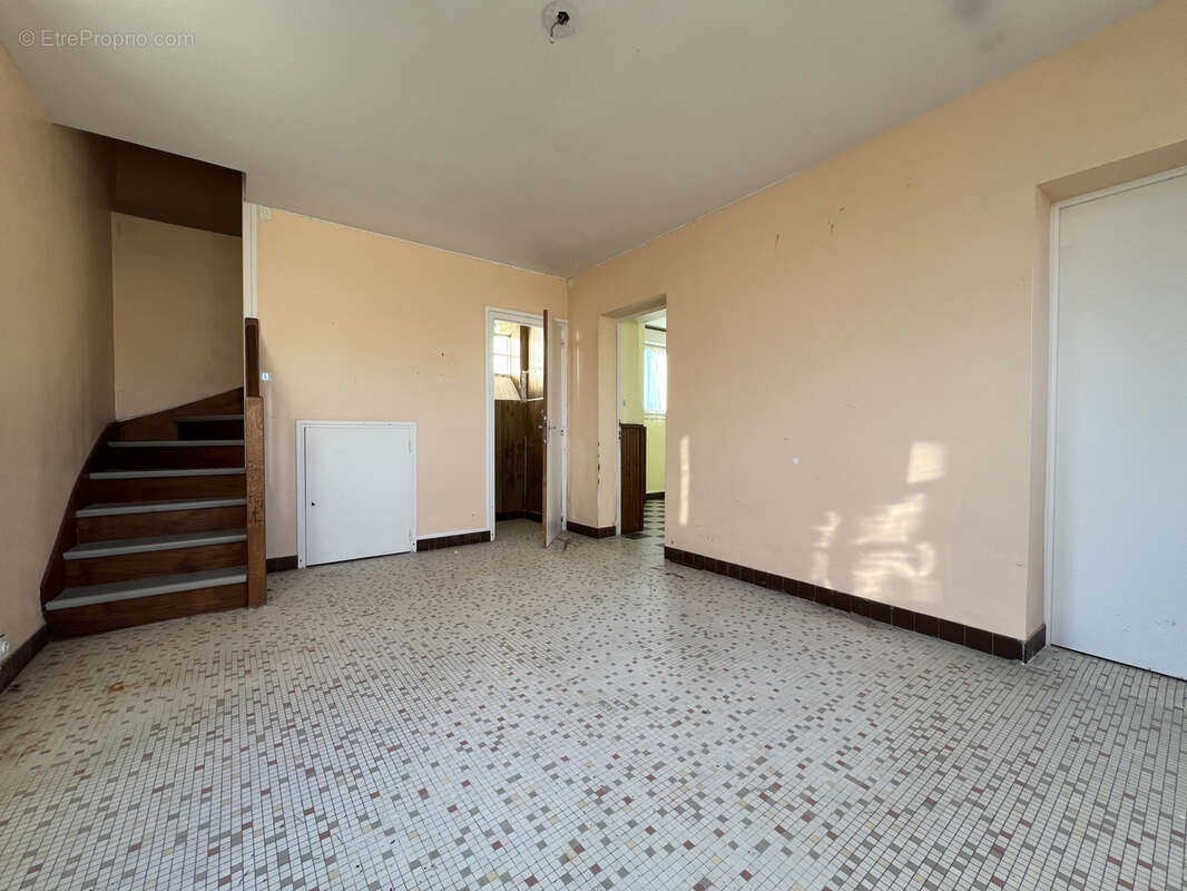 Maison à SAINT-JACUT-DE-LA-MER