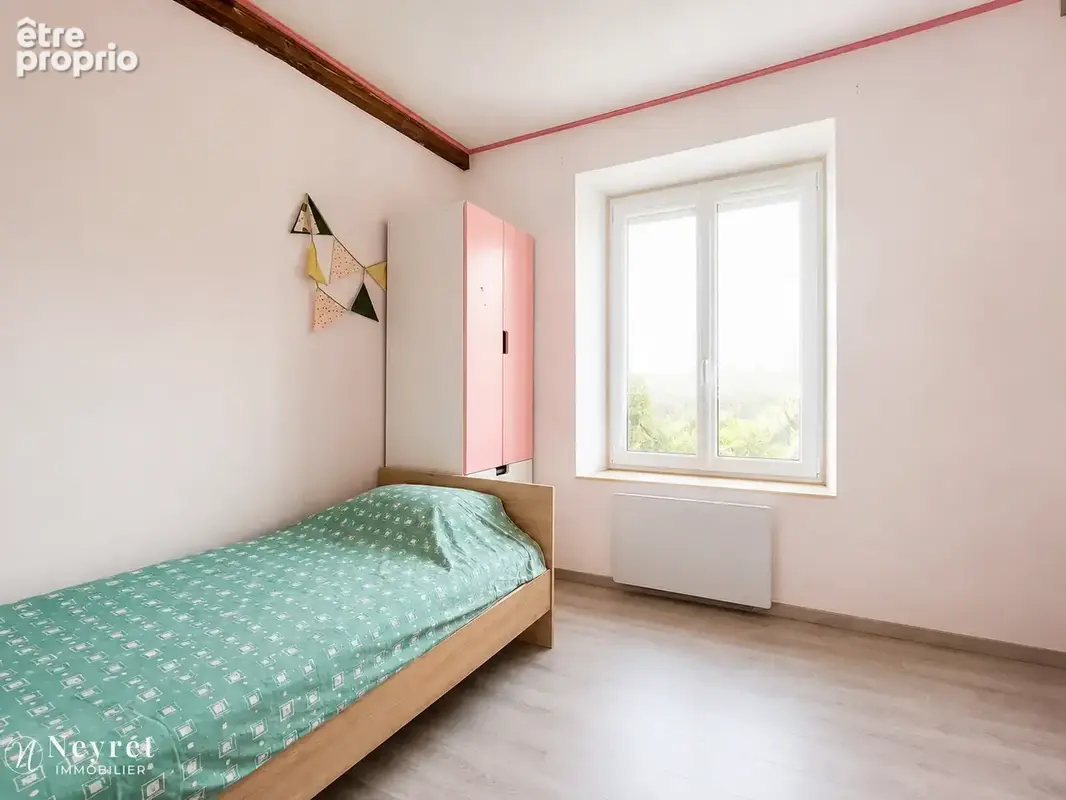 Trévoux — Maison familiale avec cachet, 4 chambres + bureau, chauffage au sol - photo 9