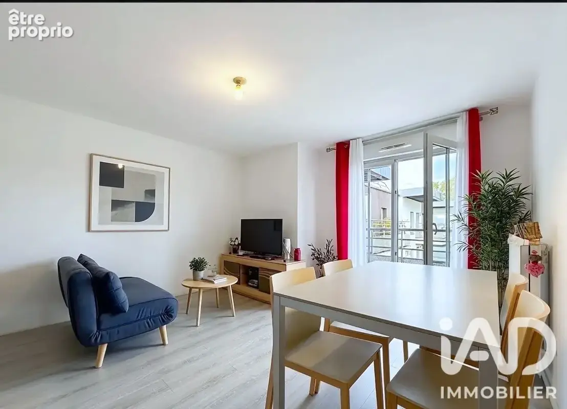 Photo 1 - Appartement à VERT-SAINT-DENIS