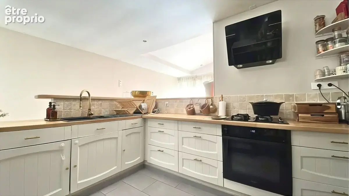 Perenchies   Coup de cœur assuré pour cette maison familiale au calme, à deux pas du centre   299 000 € - photo 7