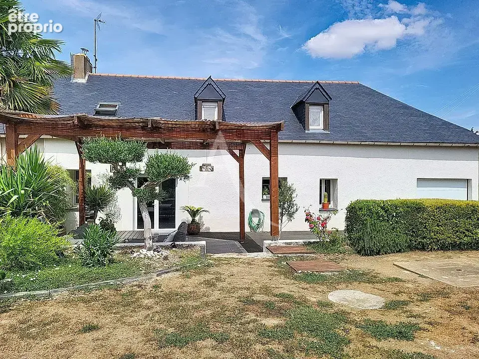 Maison à SAINT-LAURENT-DE-LA-PLAINE