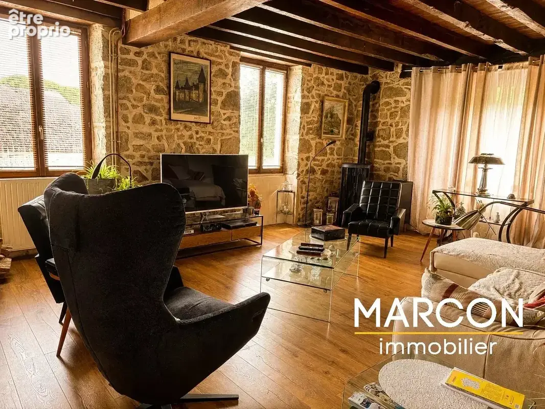 EXCLUSIVITE - Propriété de caractère de 320 m² avec piscine chauffée, spa et dépendances - photo 4