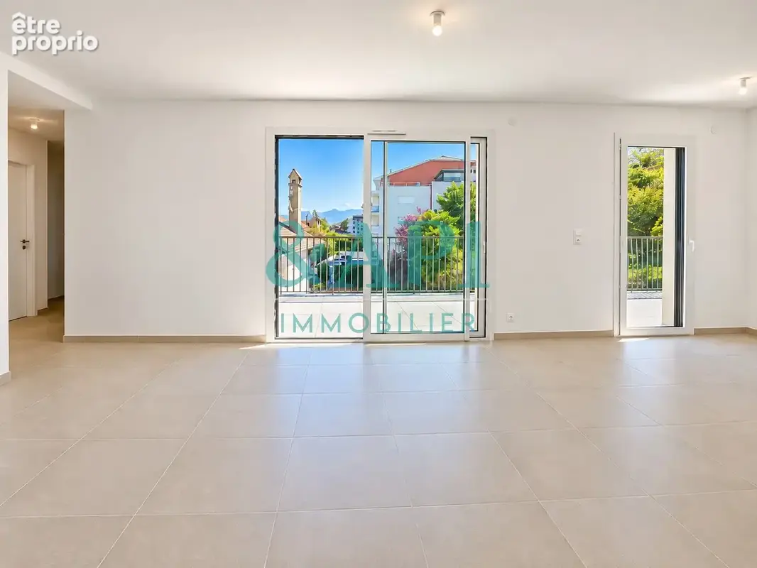 Evian les bains dans un cadre exceptionnel face lac un appartement t4 avec terrasse - photo 4