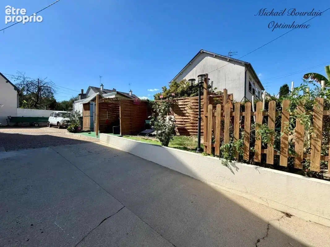 Le lude – maison 3 chambres avec garage et cour fermée - photo 2