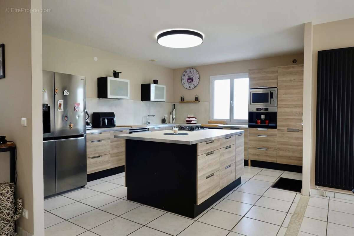 Maison à SAINT-MARTORY