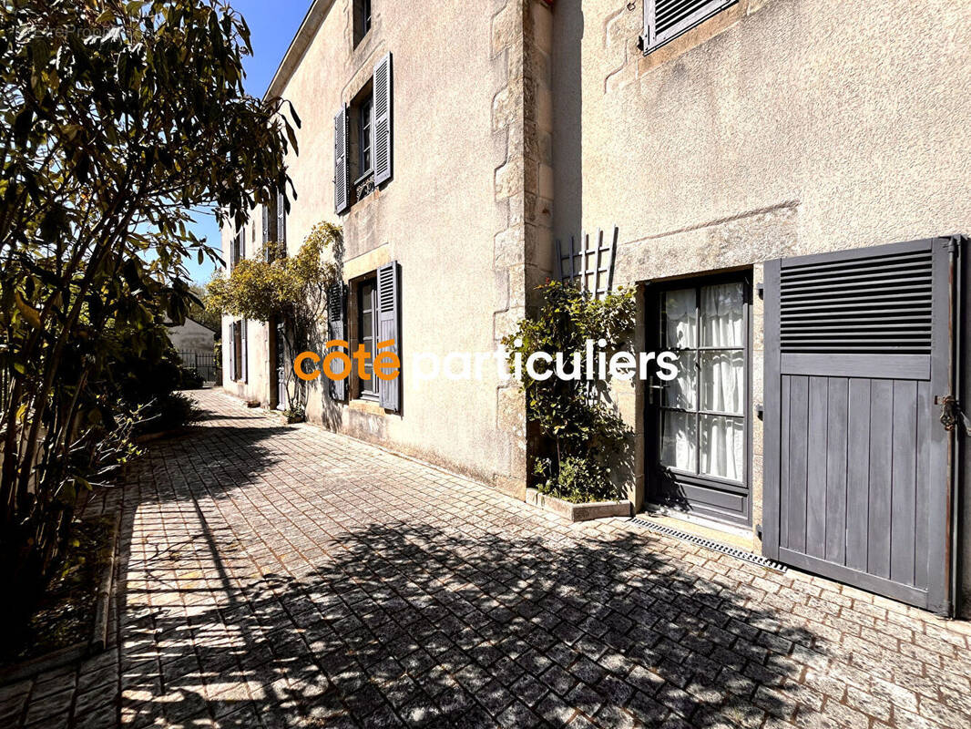 Maison à LE POIRE-SUR-VIE