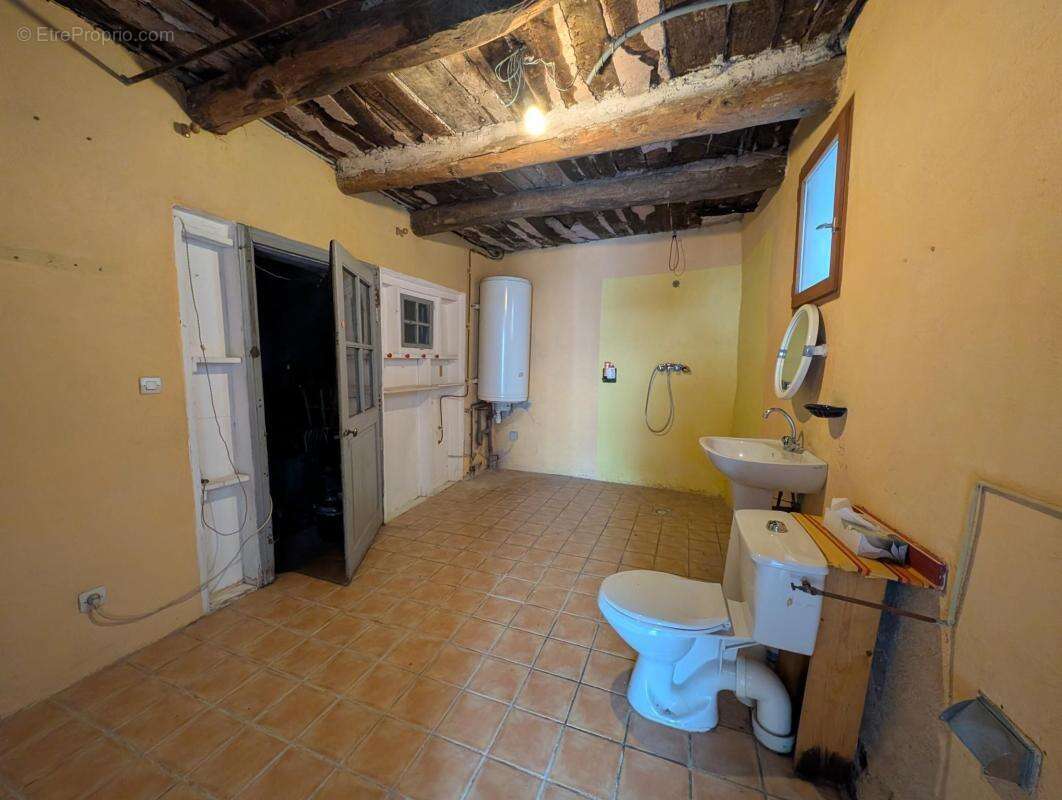 Maison à ADISSAN
