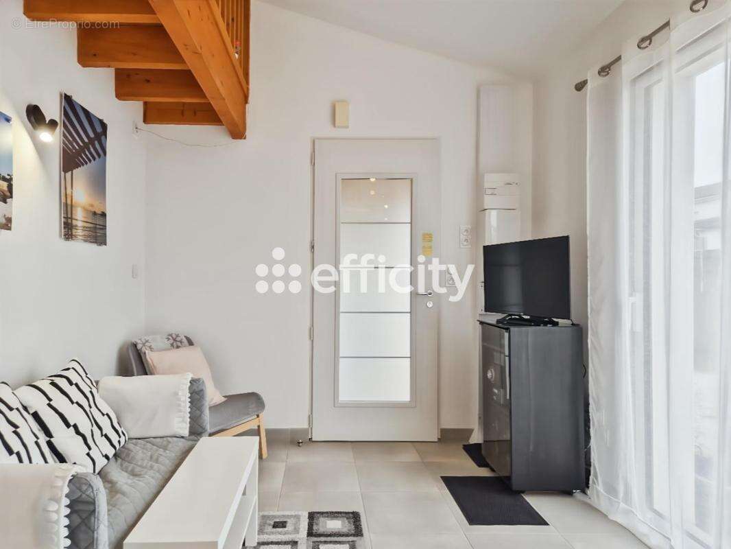 Maison 66 m² à Angoulins  - photo 2