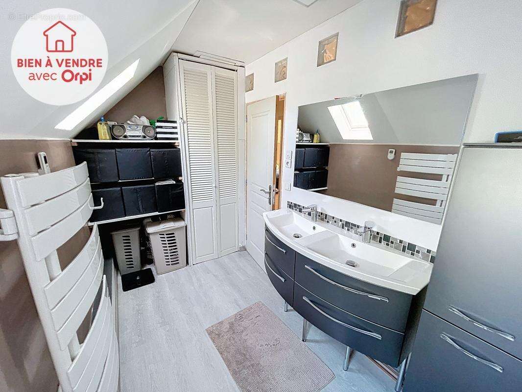 Maison à MONTALET-LE-BOIS