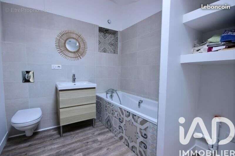 Photo 6 - Appartement à SAINT-JUST-SAINT-RAMBERT