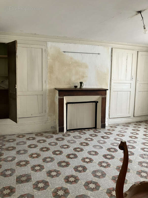 Maison en pierre avec grange   Fort potentiel de rénovation   Vue sur le château - photo 6
