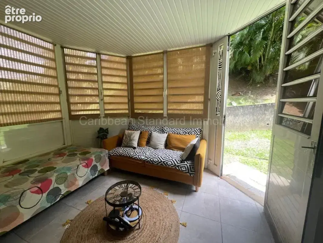 A vendre loué meublé appartement t2 en rdc la meynard fort-de-france - photo 3