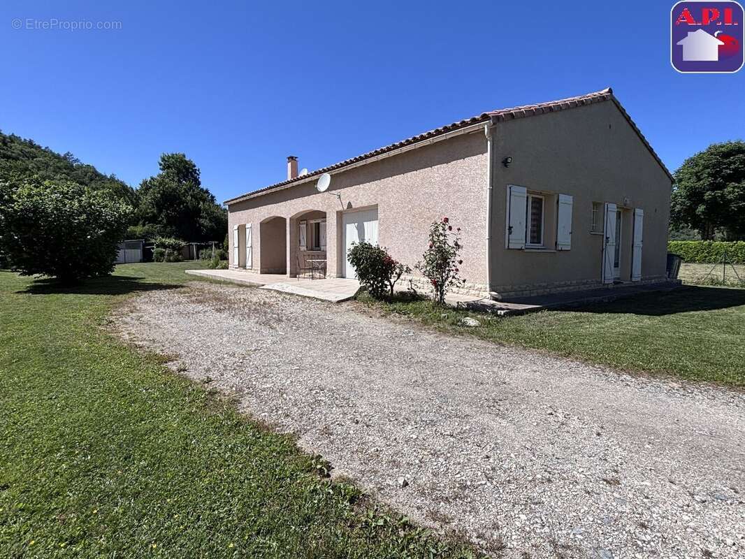 Maison 145 m² à Roquefeuil  - photo 2