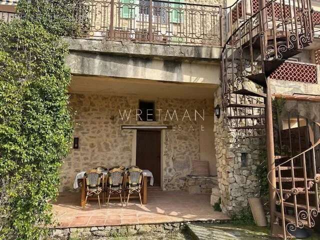 Appartement à MONTAUROUX